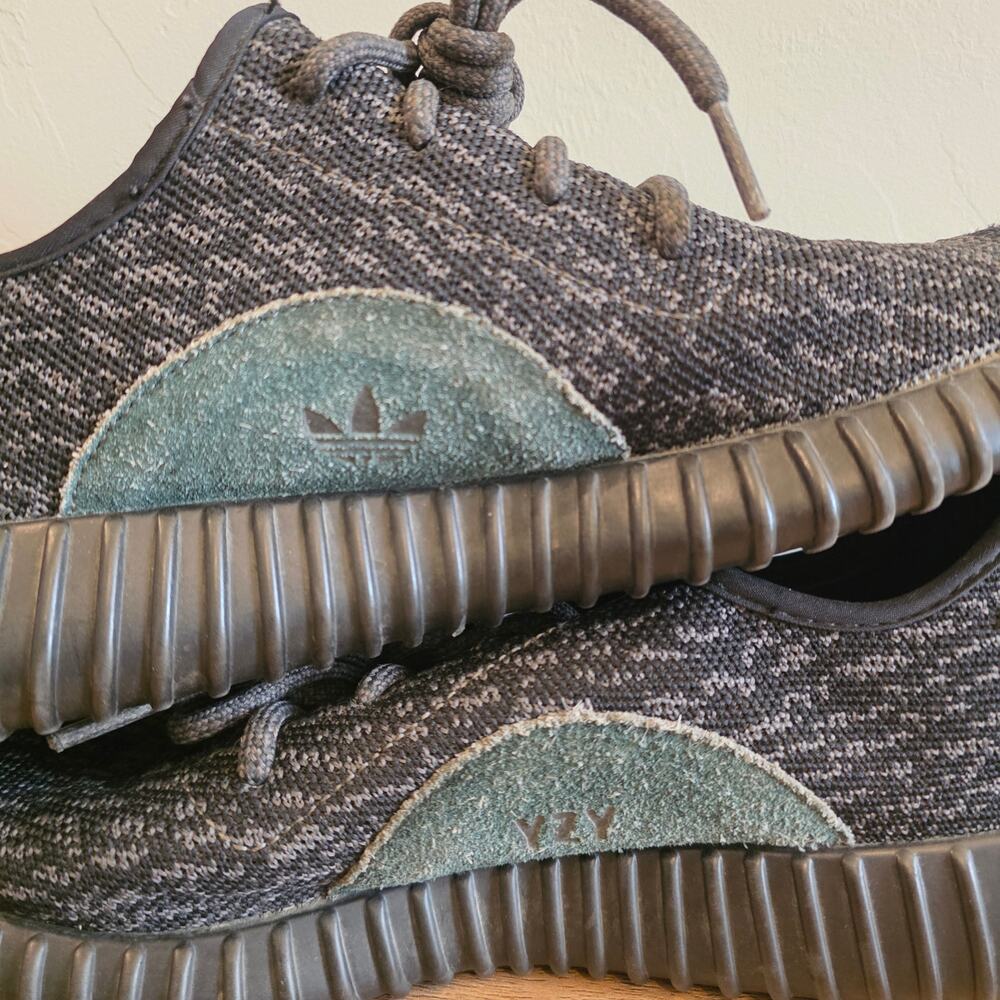 Adidas Yeezy Boost 350 Pirate Black AQ2659 Low Top Sneakers US 6.5 EU 39.5 2015 - Picture 9 of 10
